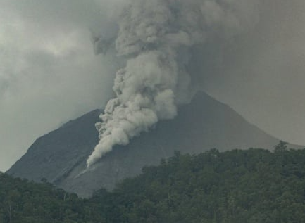 penyebab-gunung-lewotobi-bisa-meletus