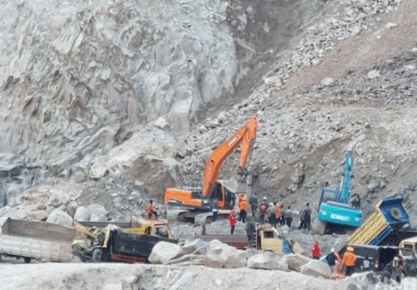 tragedi-longsor-gunung-kuda-cirebon