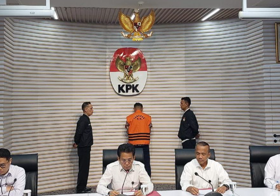 kpk-menahan-1-asn-kemenhub-usai-nerima-suap-proyek-djka