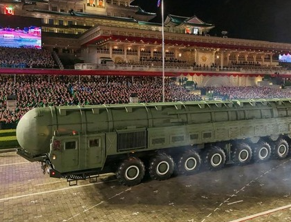 korut-pamerkan-rudal-antarbenua-terbaru