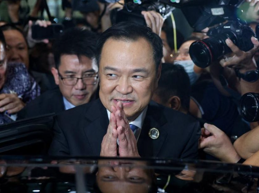 pm-thailand-menunda-ke-malaysia-usai-ibu-suri-sirikit-wafat