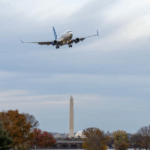 1-400-penerbangan-di-as-dibatalkan-usai-tidak-ada-anggaran