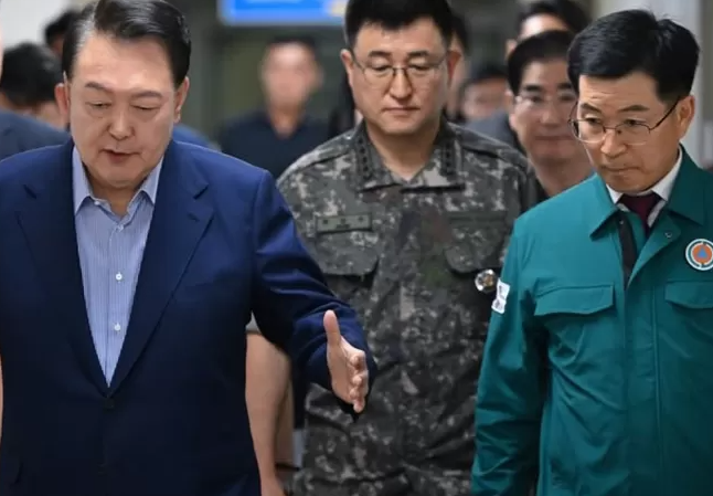 mantan-bos-intel-korsel-ditangkap-karena-darurat-militer