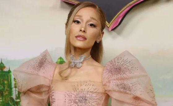 mengusik-ariana-grande-wn-australia-dideportasi