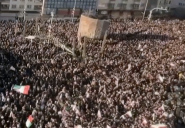 Pemakaman Khamenei Digelar Jutaan Rakyat Iran Berkabung