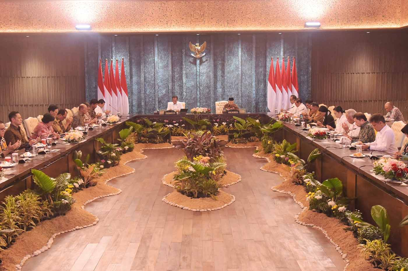Sidang Kabinet Perdana di IKN Bahas Strategi Investasi